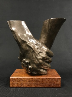 Hand-in-Hand bronze-resin
